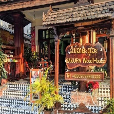 Hotel Sakura Wood House Luang Prabang Esterno foto