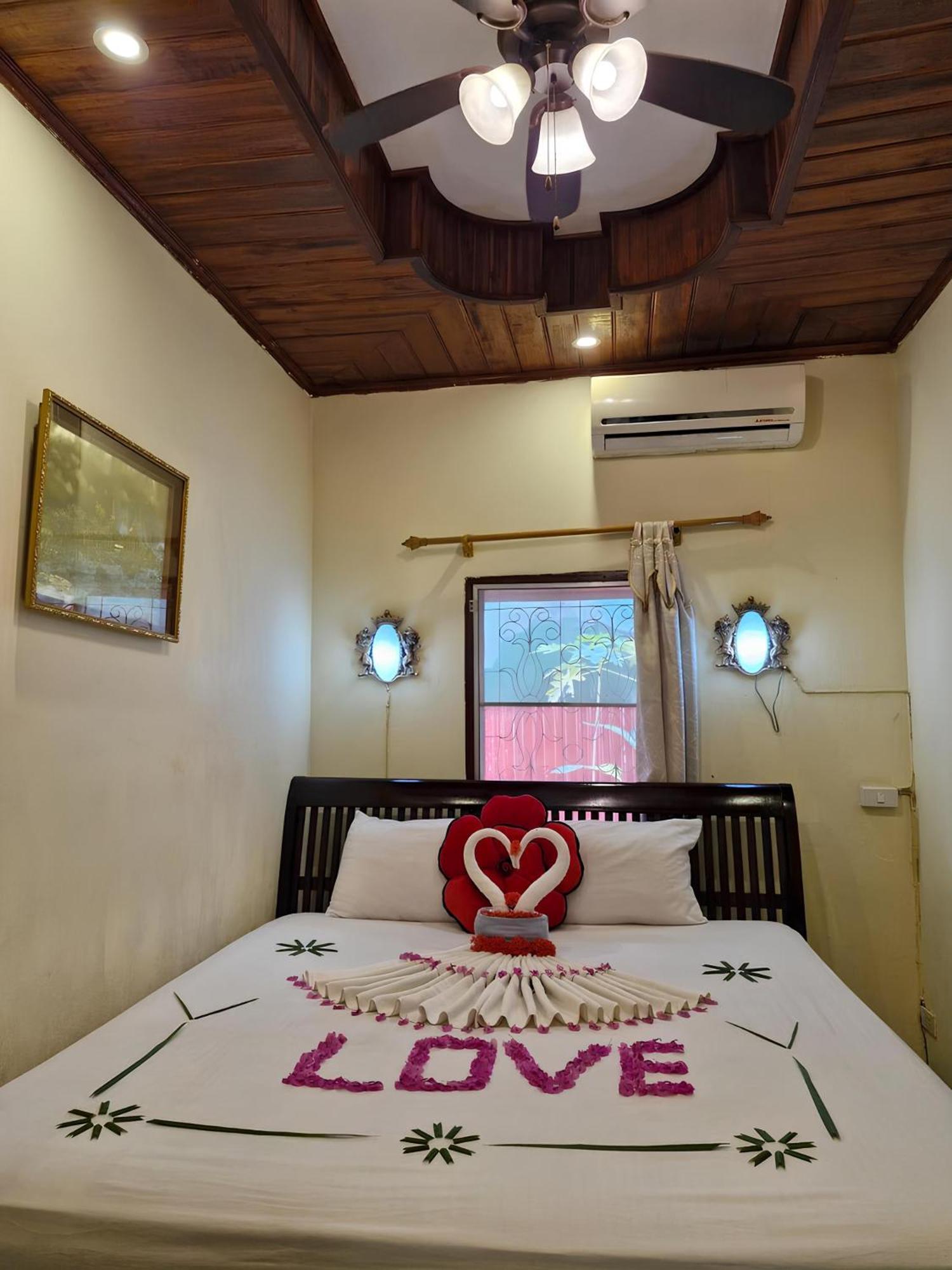 Hotel Sakura Wood House Luang Prabang Esterno foto