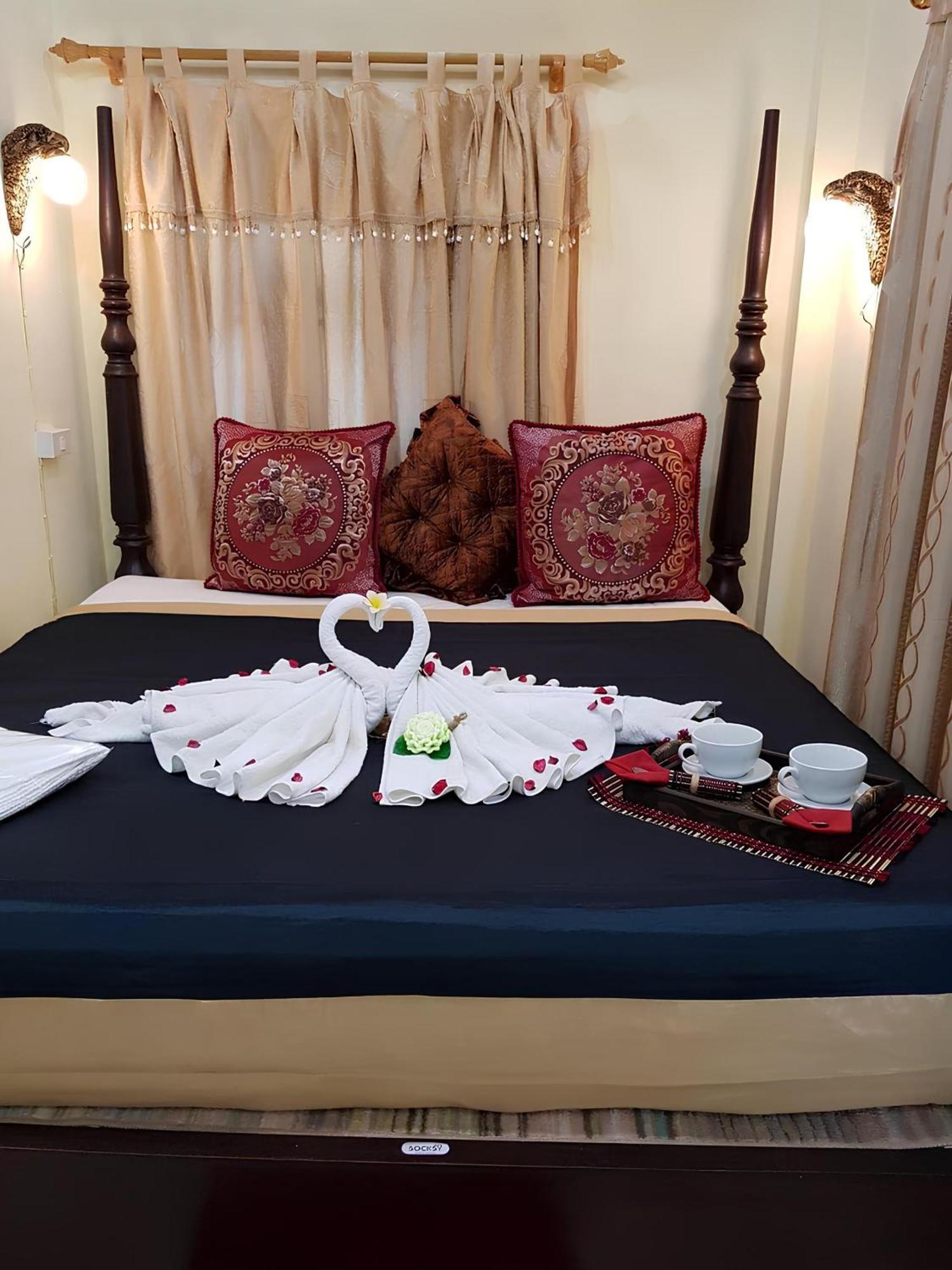 Hotel Sakura Wood House Luang Prabang Esterno foto
