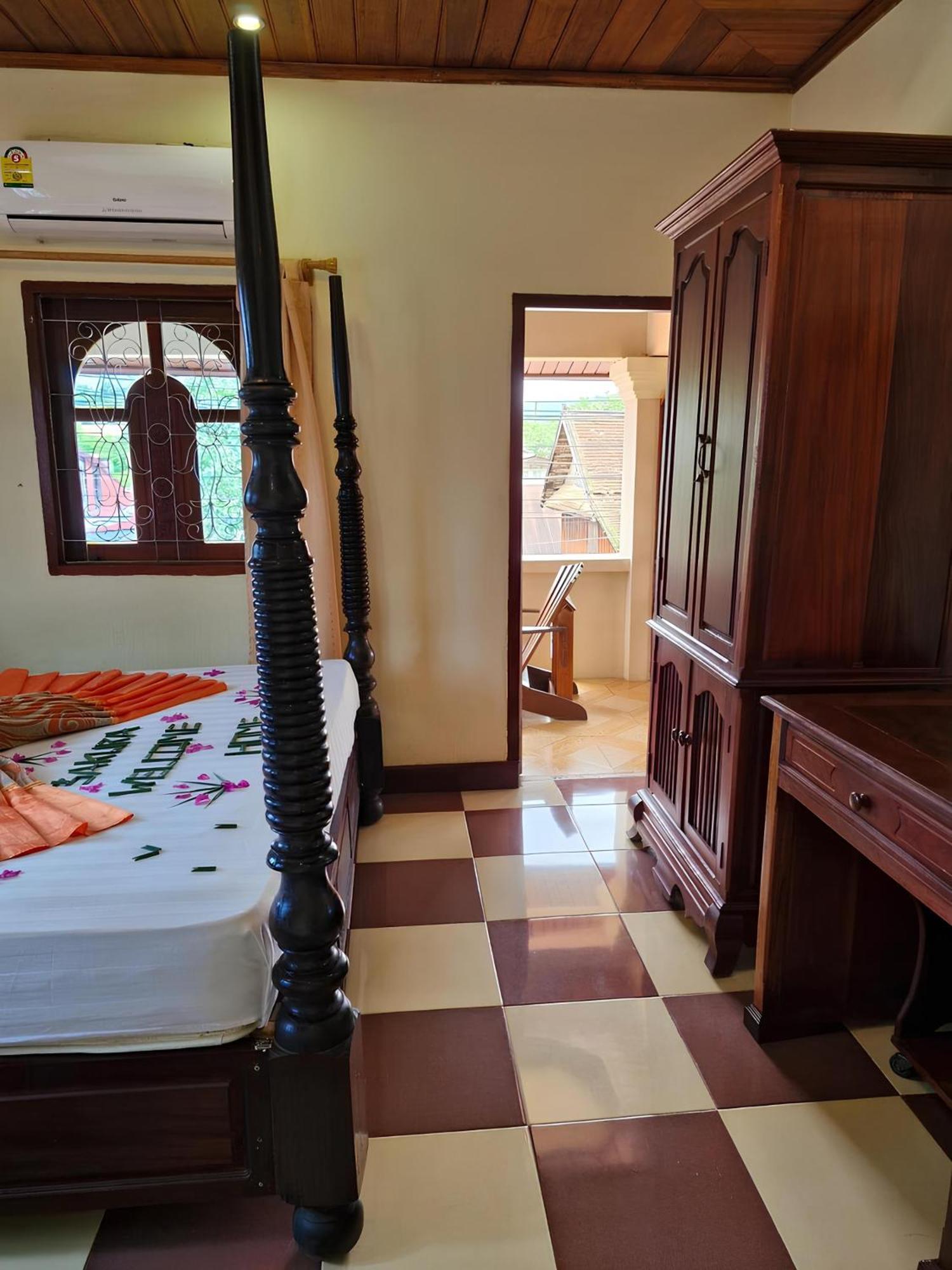 Hotel Sakura Wood House Luang Prabang Esterno foto